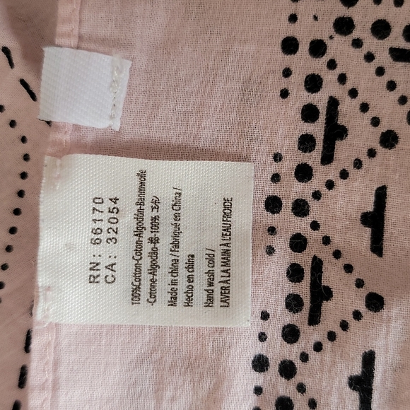 Urban Outfitters Pink Bandana - Picture 4 of 6